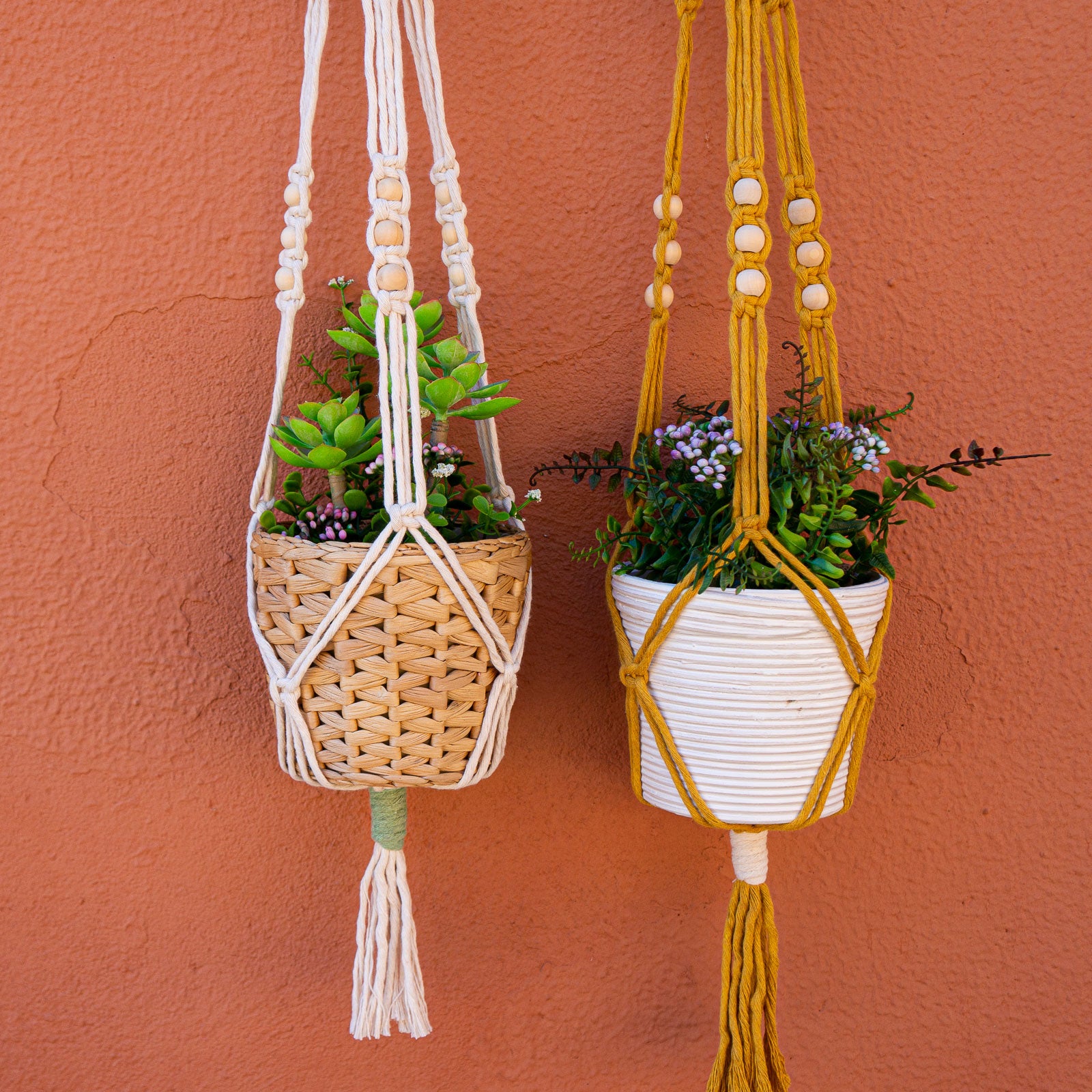 plant pot macrame How to make a macramé planter