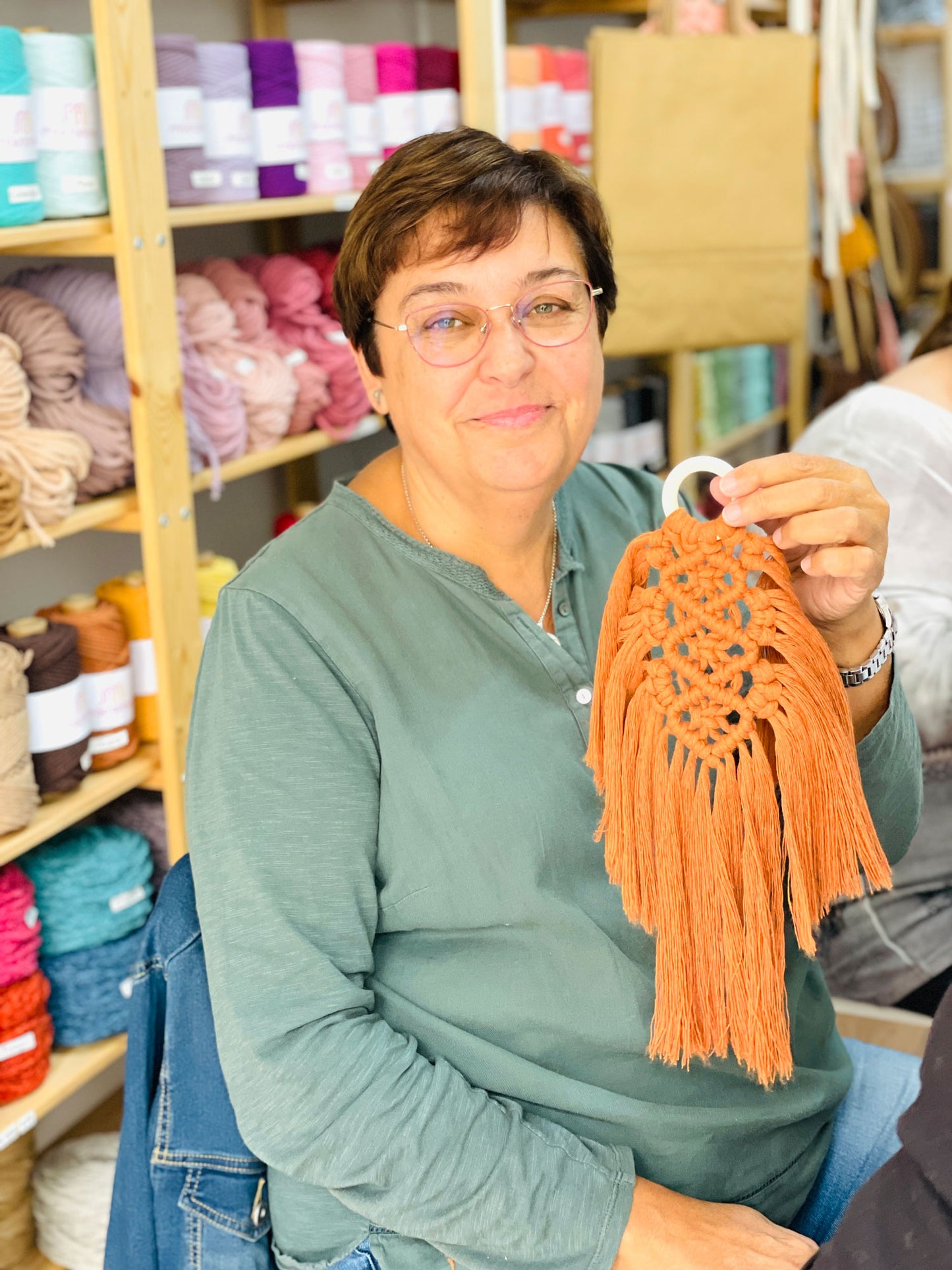 Atelier Feuilles et Plumes de Macramé:le secret des franges