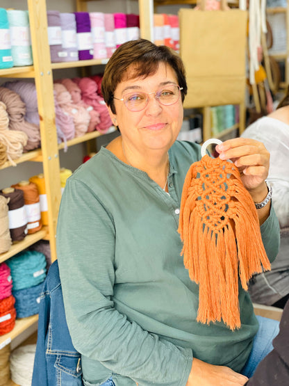 Macramé Leaves and Feathers Workshop:the secret of fringes