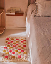 Load image in gallery viewer,Diy macramé pack:&quot;checkerboard&quot;rug + book
