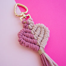 Load image in gallery viewer,Diy macrame kit - amour keychain
