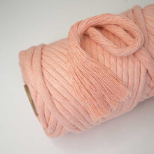 Laad afbeelding in galerijviewer,Kamgaren touw (Warp)/9mm/Zero Waste Cotton
