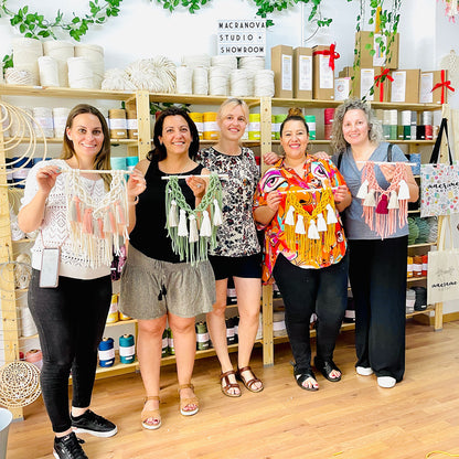 Atelier Tapisserie avec Pompons Macramé:le cours le plus complet